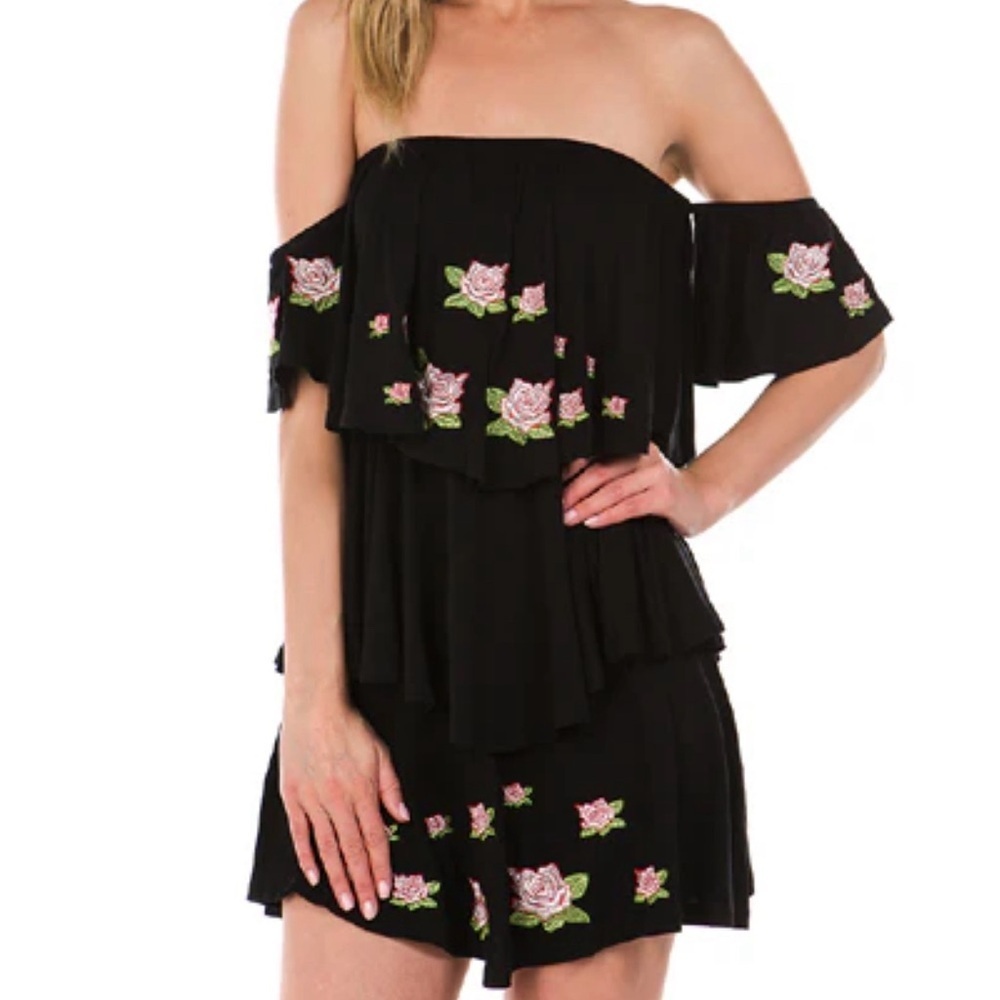 VaVa  ROESIA OFF SHOULDER DRESS (Black), size Large. NWOT. 3 Tier Ruffle